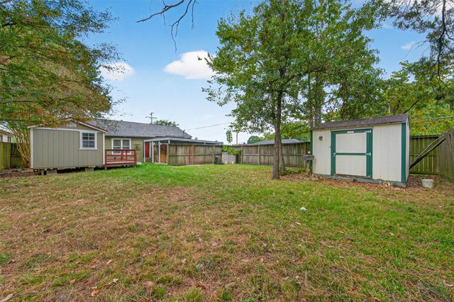 1020 Houston Street, Conroe, TX 77301