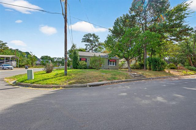 1020 Houston Street, Conroe, TX 77301