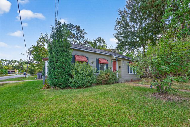 1020 Houston Street, Conroe, TX 77301