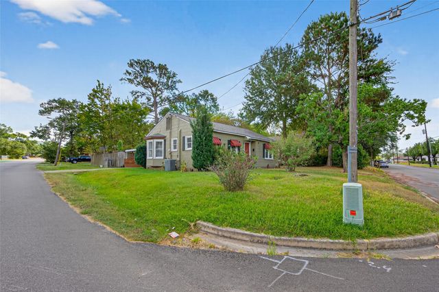 1020 Houston Street, Conroe, TX 77301