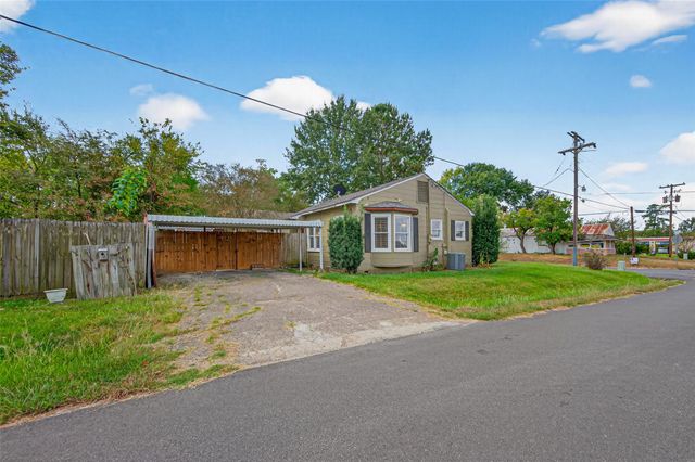 1020 Houston Street, Conroe, TX 77301