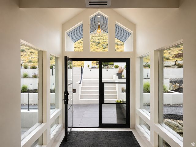 2558 S SCENIC DR, Salt Lake City, UT 84109