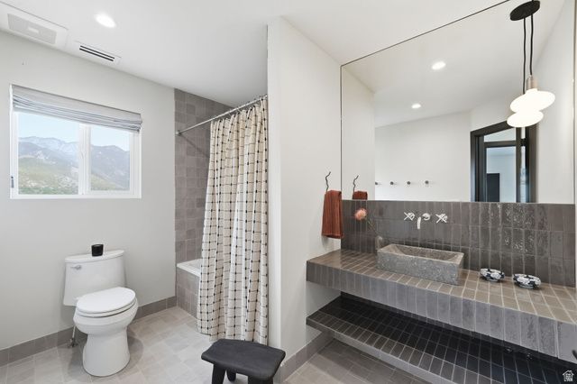 2558 S SCENIC DR, Salt Lake City, UT 84109