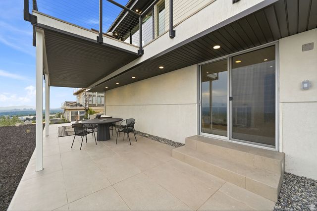 2558 S SCENIC DR, Salt Lake City, UT 84109