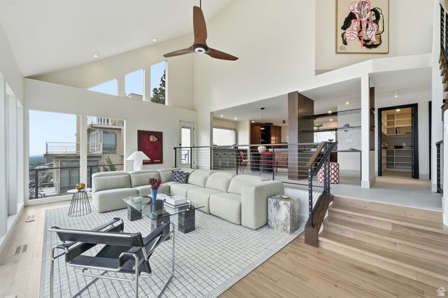 2558 S SCENIC DR, Salt Lake City, UT 84109