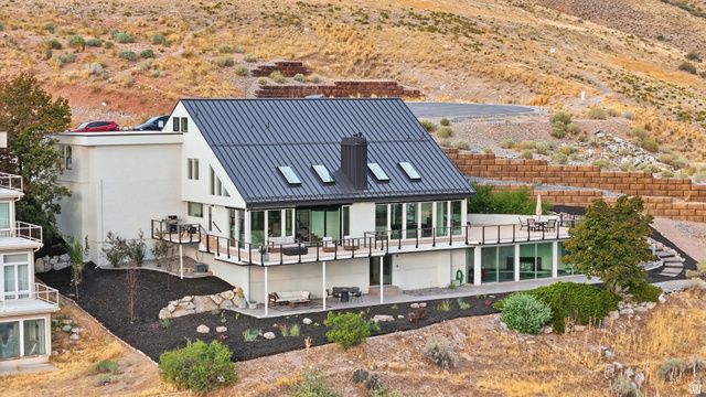 2558 S SCENIC DR, Salt Lake City, UT 84109
