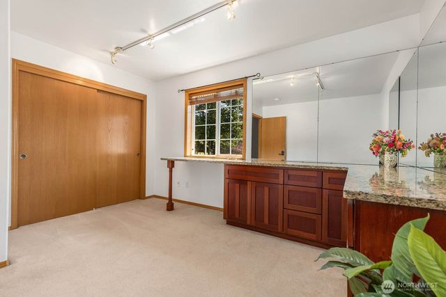21212 89th Avenue NE, Arlington, WA 98223