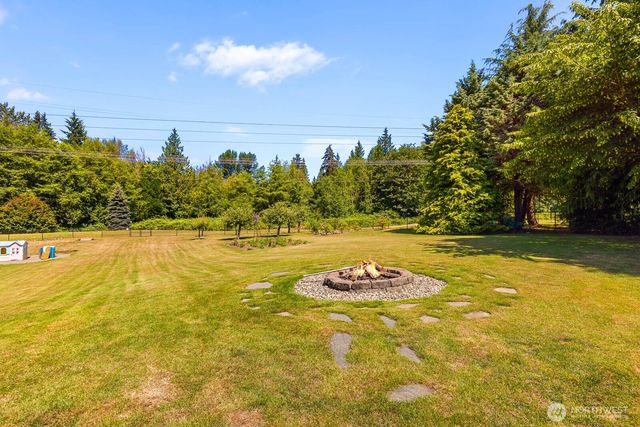 21212 89th Avenue NE, Arlington, WA 98223