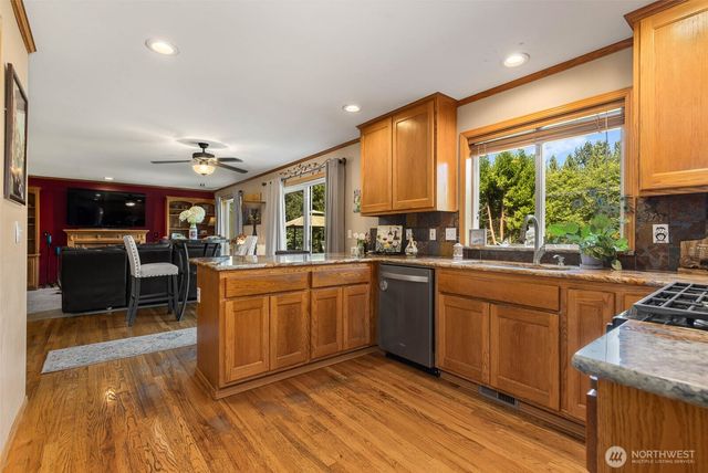 21212 89th Avenue NE, Arlington, WA 98223