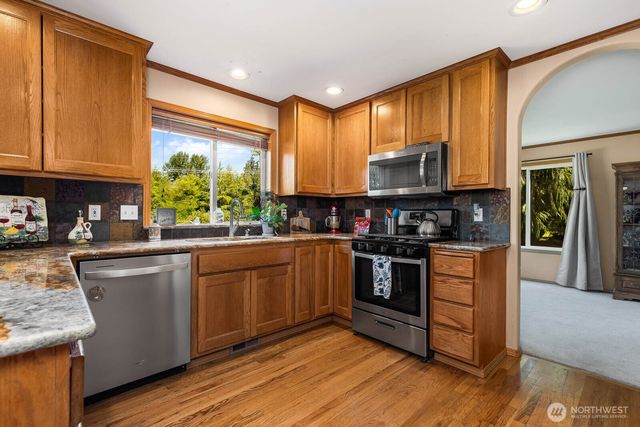 21212 89th Avenue NE, Arlington, WA 98223