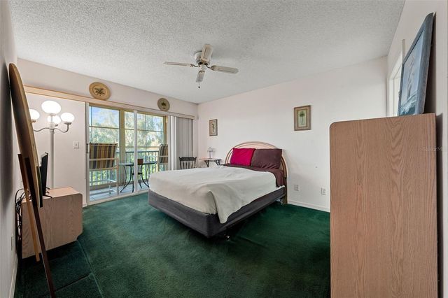 9510 HARBOR GREENS WAY 305, Seminole, FL 33776