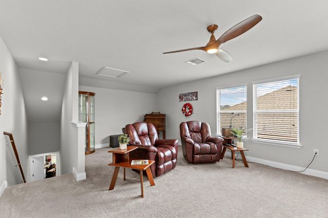 431 Star Mountain LN, Georgetown, TX 78633