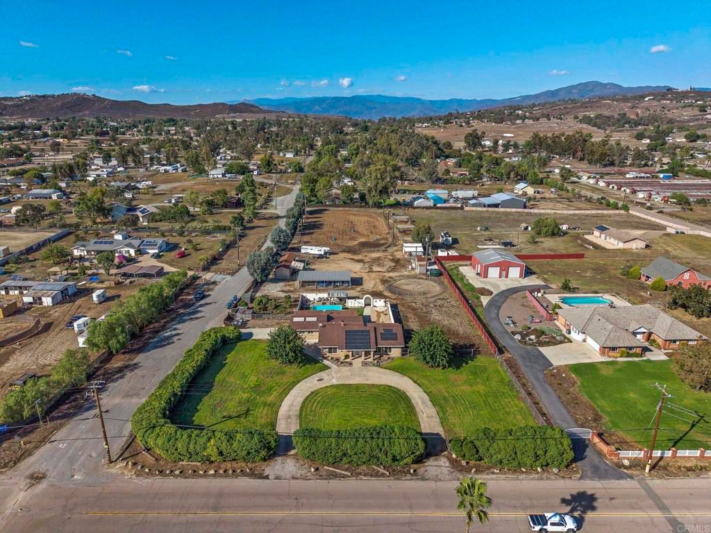 325 West Haverford, Ramona, CA 92065 — exterior