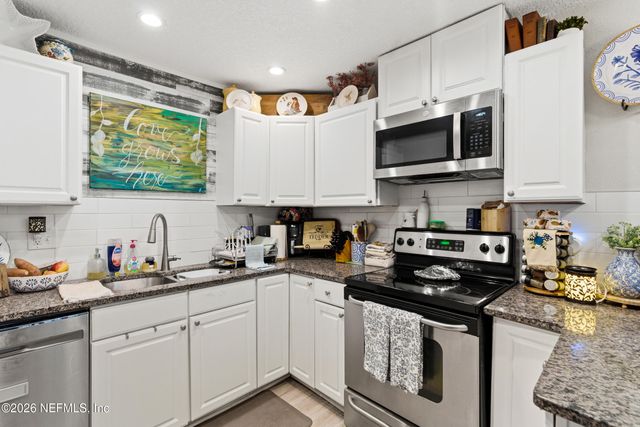 5188 TAN Street, Jacksonville, FL 32258