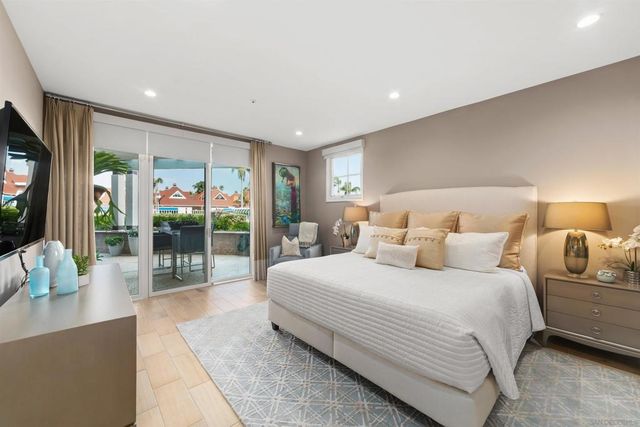 1101 1st St 113, Coronado, CA 92118