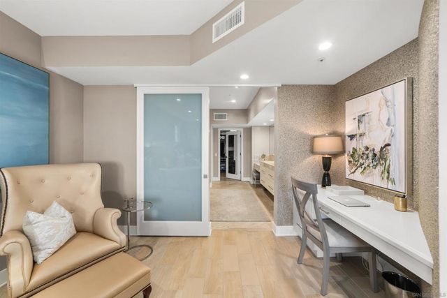 1101 1st St 113, Coronado, CA 92118