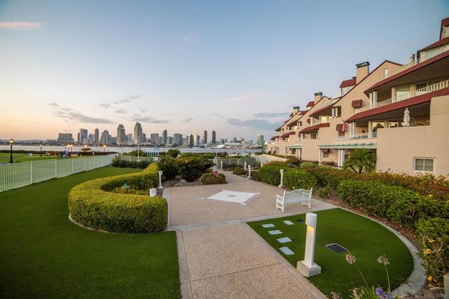 1101 1st St 113, Coronado, CA 92118