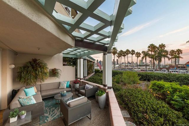 1101 1st St 113, Coronado, CA 92118