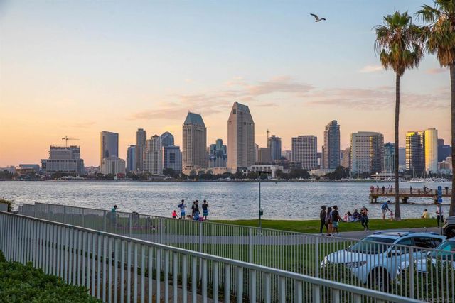 1101 1st St 113, Coronado, CA 92118