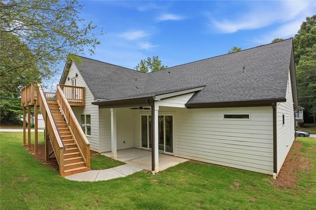 559 Pennybrook Lane, Stone Mountain, GA 30087