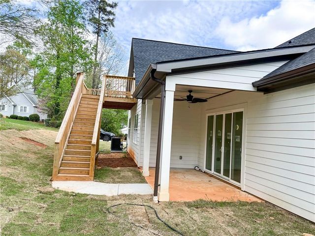 559 Pennybrook Lane, Stone Mountain, GA 30087