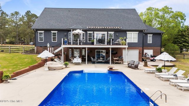 414 Mclendon Hills Drive, West End, NC 27376