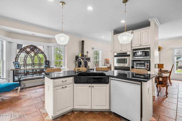 414 Mclendon Hills Drive, West End, NC 27376