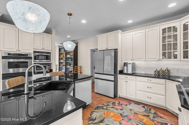 414 Mclendon Hills Drive, West End, NC 27376