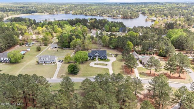 414 Mclendon Hills Drive, West End, NC 27376
