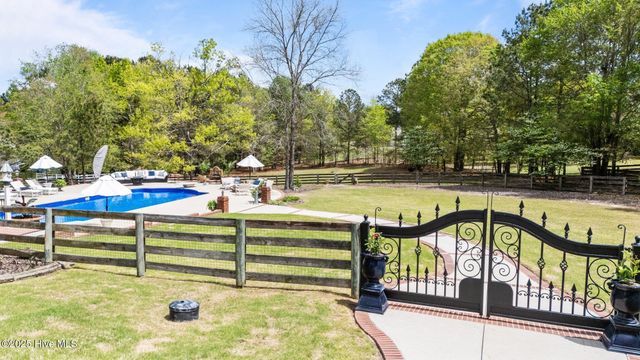 414 Mclendon Hills Drive, West End, NC 27376