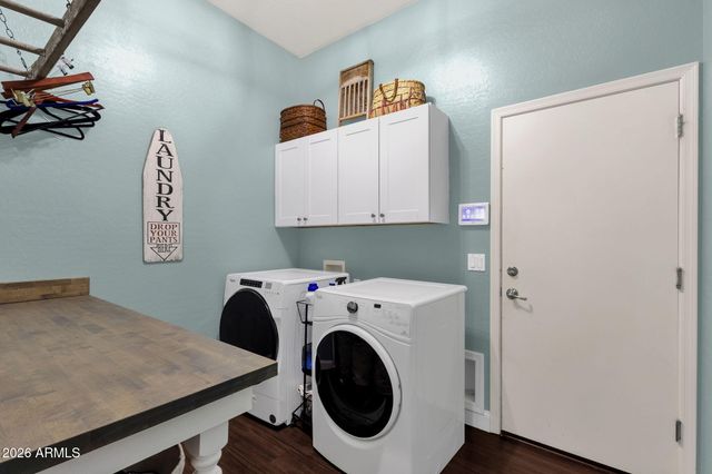 2927 E WASHINGTON Avenue, Gilbert, AZ 85234