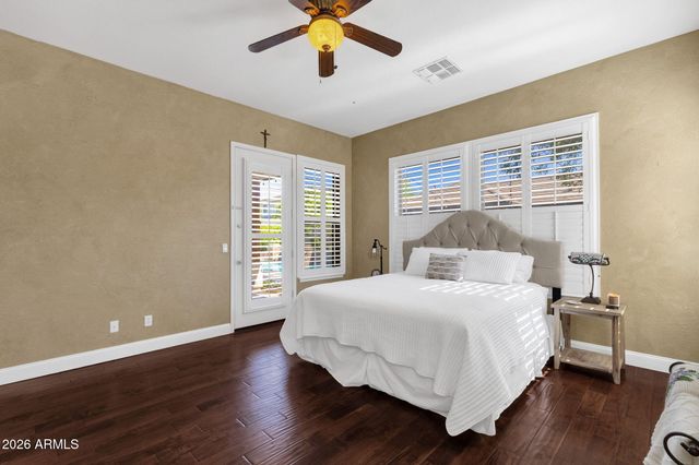 2927 E WASHINGTON Avenue, Gilbert, AZ 85234