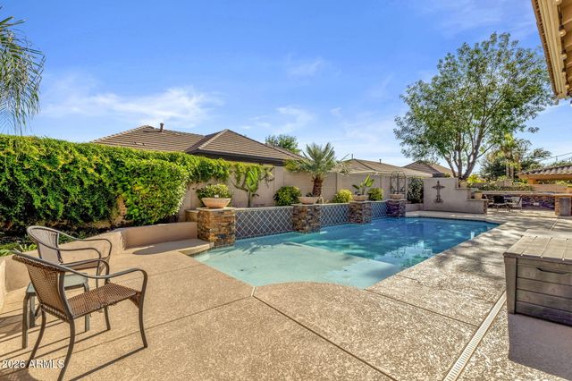 2927 E WASHINGTON Avenue, Gilbert, AZ 85234