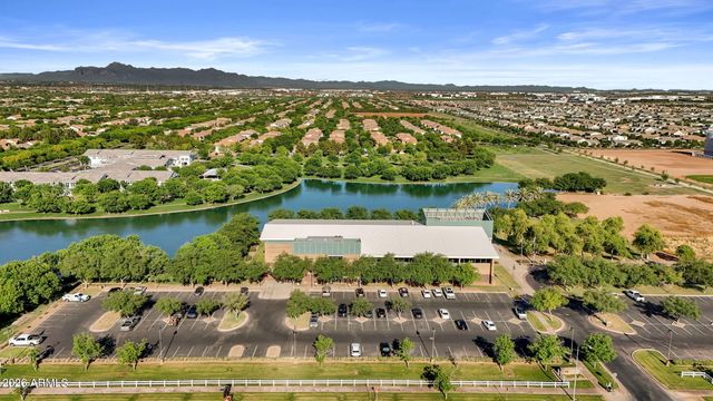 2927 E WASHINGTON Avenue, Gilbert, AZ 85234