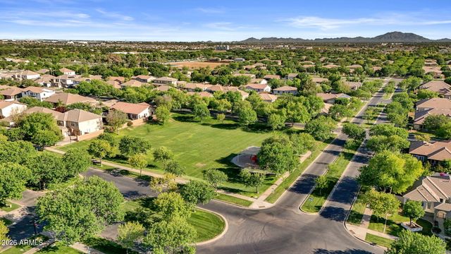 2927 E WASHINGTON Avenue, Gilbert, AZ 85234