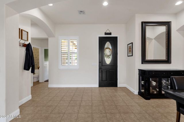 2927 E WASHINGTON Avenue, Gilbert, AZ 85234