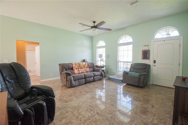 208 McQueen Circle, St Marys, GA 31558