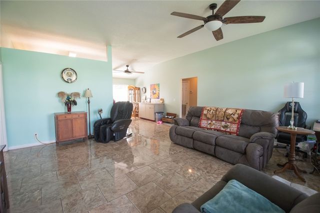 208 McQueen Circle, St Marys, GA 31558