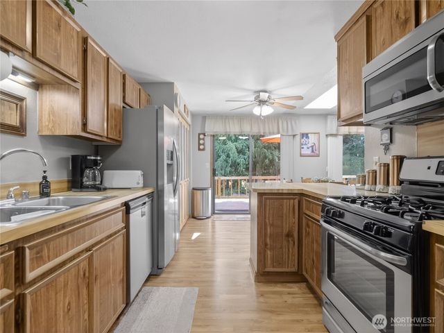 19207 78th Street E, Bonney Lake, WA 98391