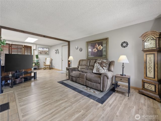 19207 78th Street E, Bonney Lake, WA 98391