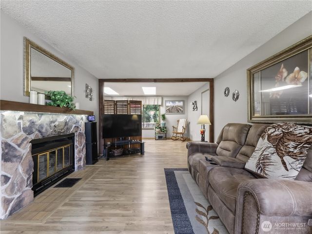 19207 78th Street E, Bonney Lake, WA 98391