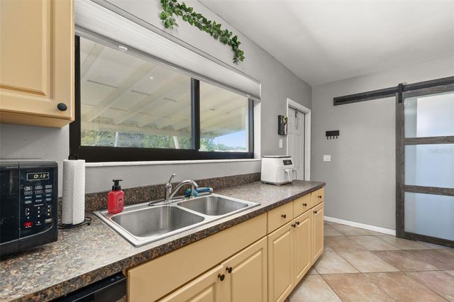 932 GLENMORE CIRCLE, Melbourne, FL 32901