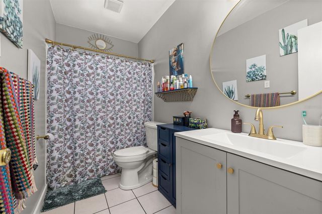 932 GLENMORE CIRCLE, Melbourne, FL 32901