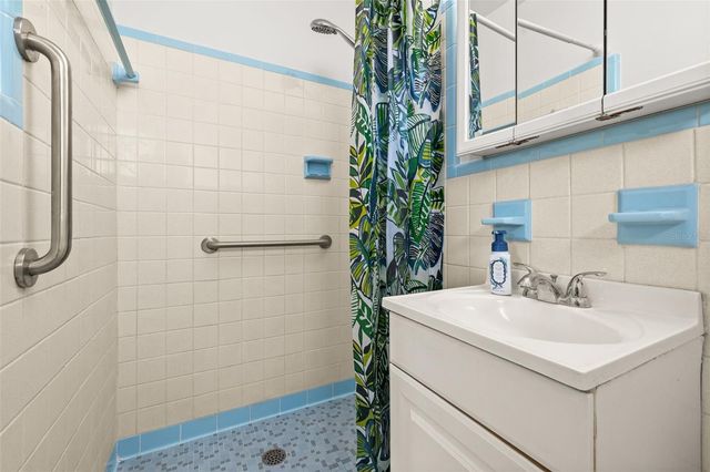 932 GLENMORE CIRCLE, Melbourne, FL 32901