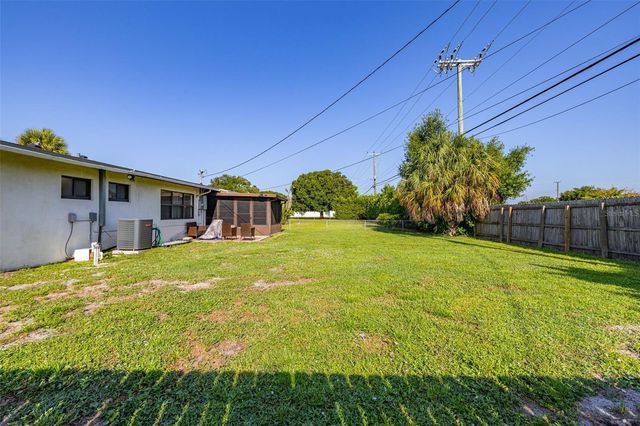 932 GLENMORE CIRCLE, Melbourne, FL 32901