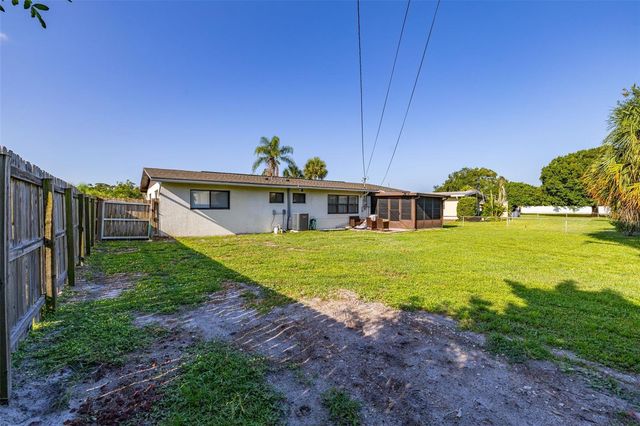 932 GLENMORE CIRCLE, Melbourne, FL 32901