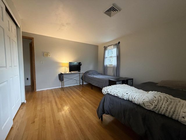 8169 N Joseph AVENUE, Milwaukee, WI 53224