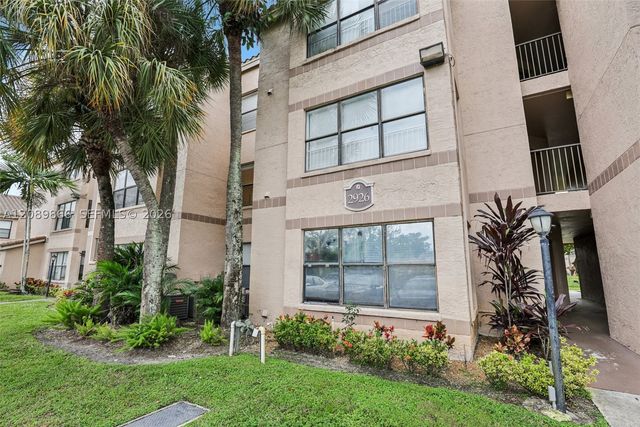 2926 S University Dr 6204, Davie, FL 33328