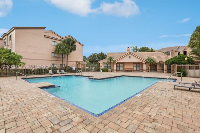 2926 S University Dr 6204, Davie, FL 33328