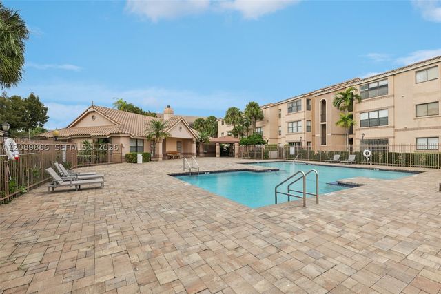 2926 S University Dr 6204, Davie, FL 33328